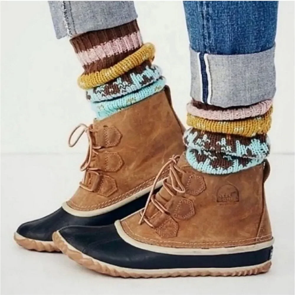 Sorel Out N About brown leather ankle duck boot women’s shoe size 5/youth 4.5